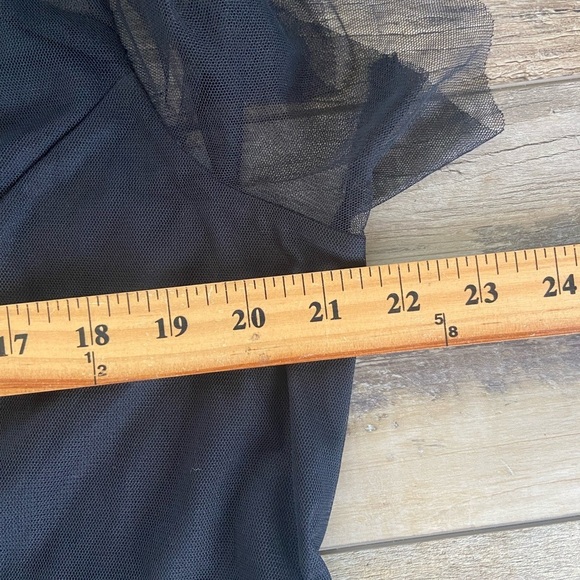 Torrid Mesh Sequin Trim Short Sleeves Top Size 1X Black V-Neck Party Cocktail - Picture 6 of 11